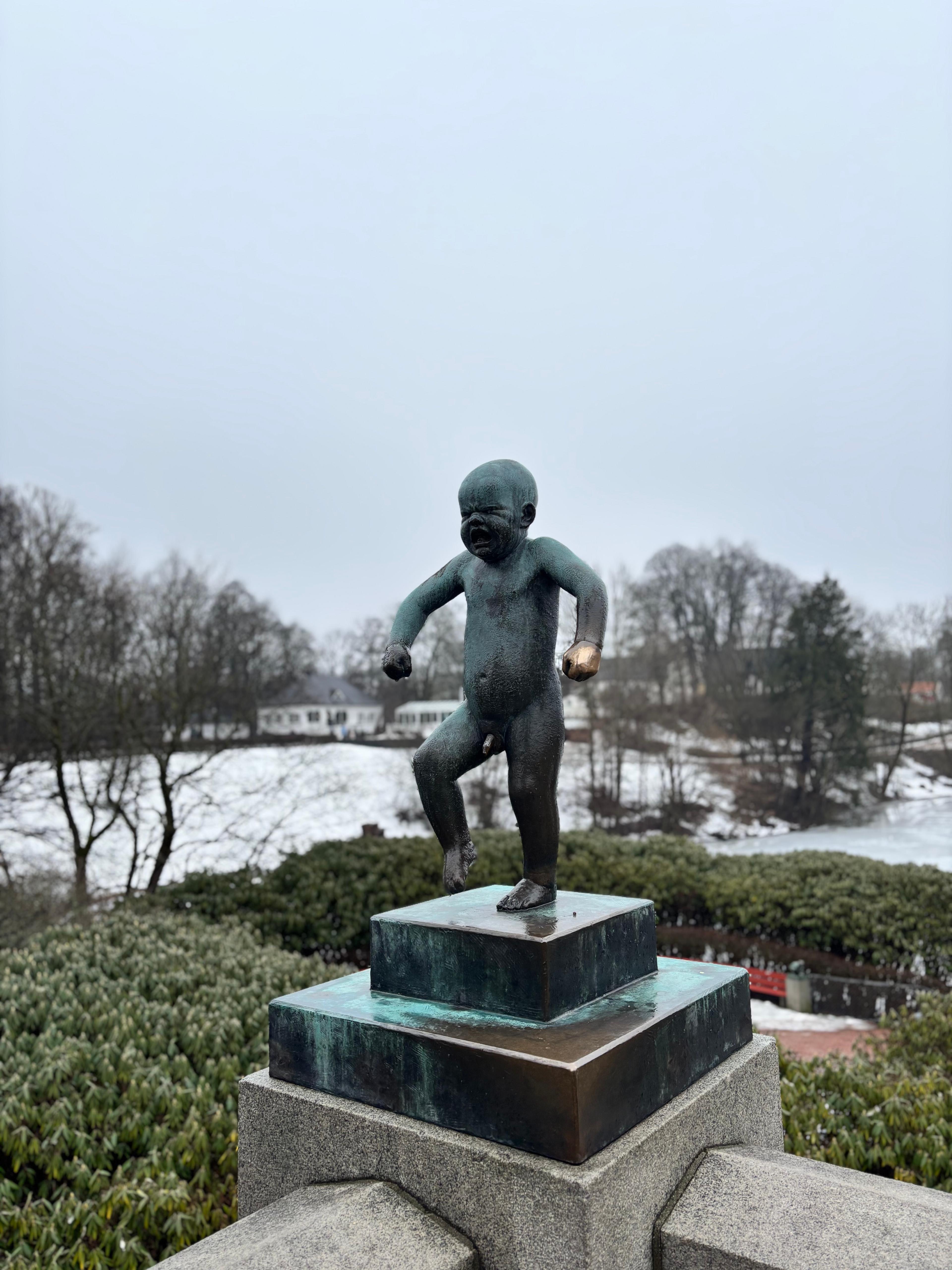 Sinnataggen the angry boy bronze statue in Vigeland Park